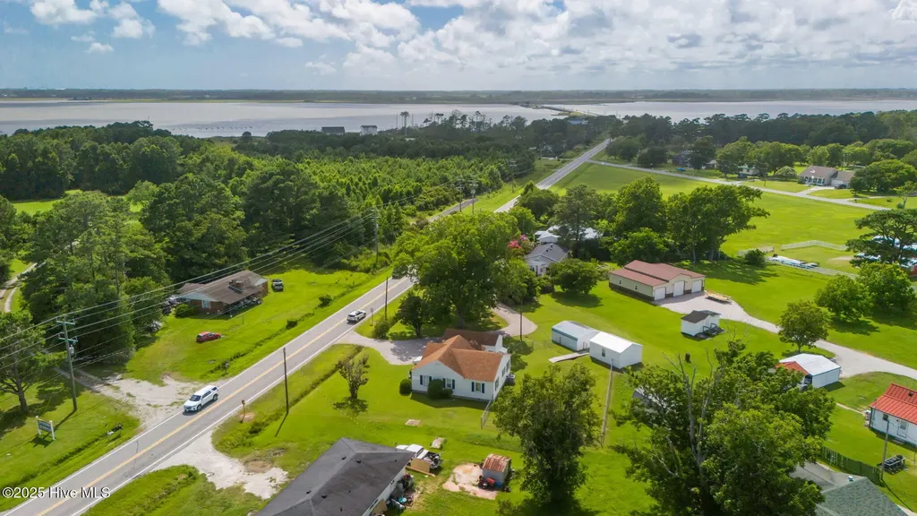 385 Hwy 70 Bettie Beaufort NC 28516