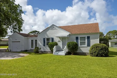 385 Hwy 70 Bettie Beaufort NC 28516