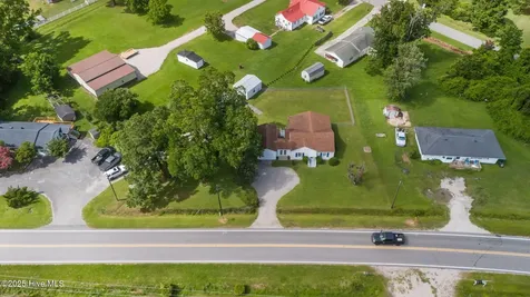 385 Hwy 70 Bettie Beaufort NC 28516