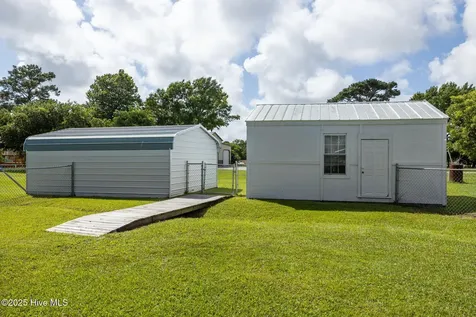 385 Hwy 70 Bettie Beaufort NC 28516