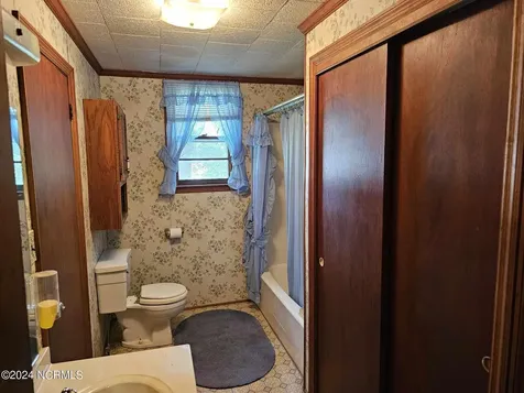 2630 Prison Camp Road Williamston NC 27892