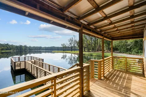 360 Fontanel Lake Drive Burgaw NC 28425