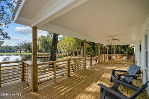 360 Fontanel Lake Drive Burgaw NC 28425