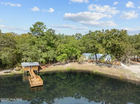 360 Fontanel Lake Drive Burgaw NC 28425