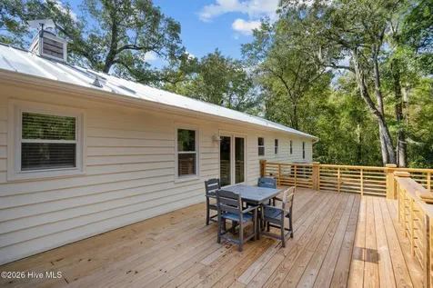 360 Fontanel Lake Drive Burgaw NC 28425