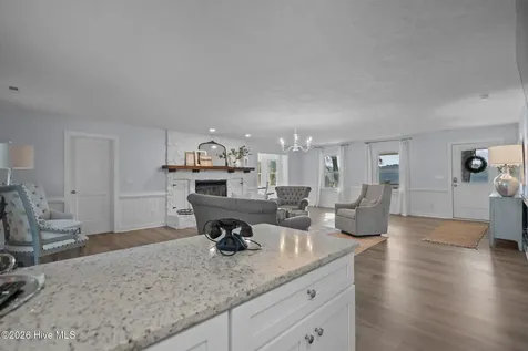 360 Fontanel Lake Drive Burgaw NC 28425