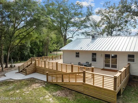360 Fontanel Lake Drive Burgaw NC 28425
