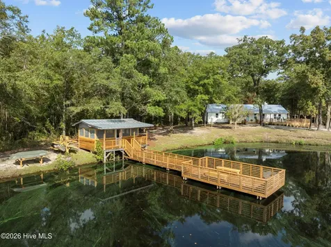 360 Fontanel Lake Drive Burgaw NC 28425