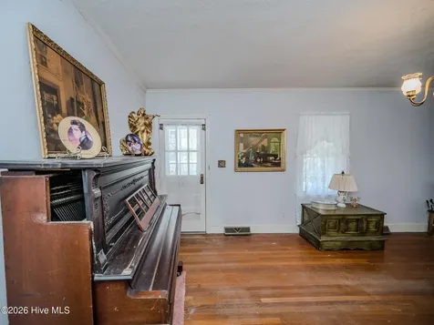 60 Callahan Road Orrum NC 28369