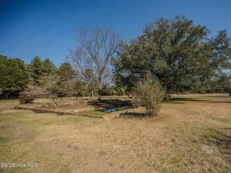 60 Callahan Road Orrum NC 28369