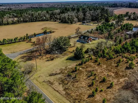 60 Callahan Road Orrum NC 28369