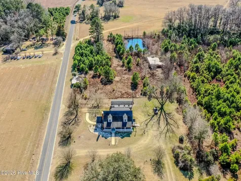60 Callahan Road Orrum NC 28369