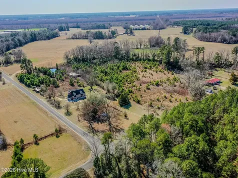60 Callahan Road Orrum NC 28369