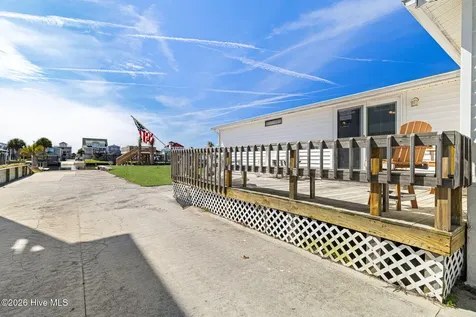 9105 W 9th Street Surf City NC 28445