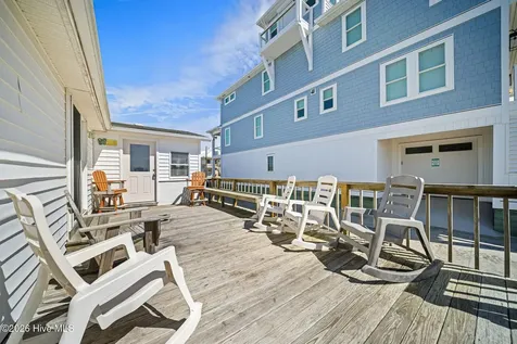 9105 W 9th Street Surf City NC 28445