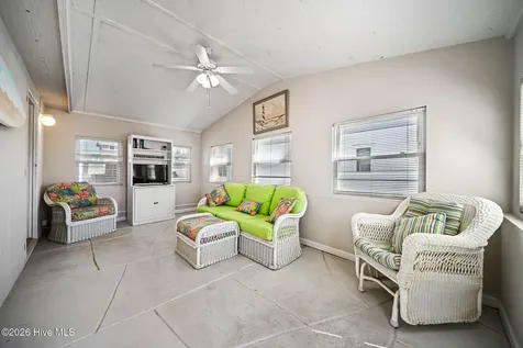 9105 W 9th Street Surf City NC 28445
