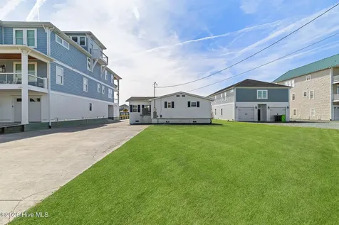 9105 W 9th Street Surf City NC 28445