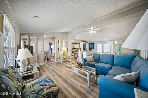 9105 W 9th Street Surf City NC 28445