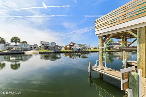 9105 W 9th Street Surf City NC 28445