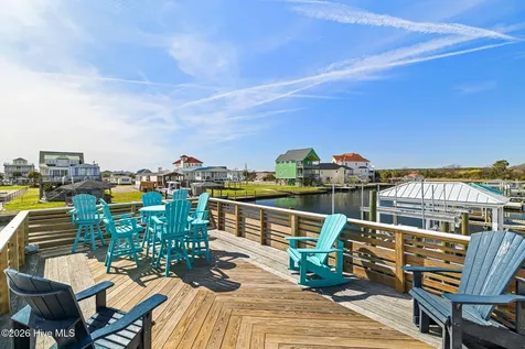 9105 W 9th Street Surf City NC 28445