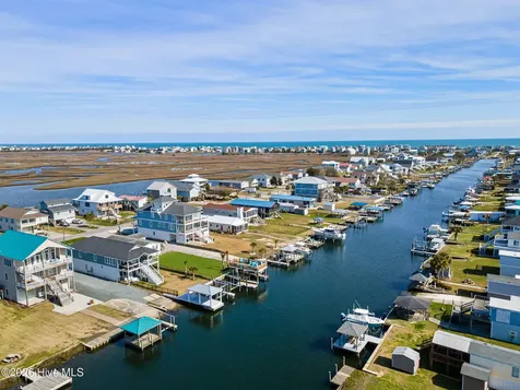 9105 W 9th Street Surf City NC 28445