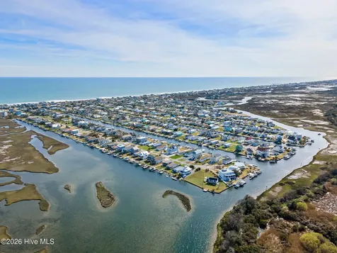 9105 W 9th Street Surf City NC 28445