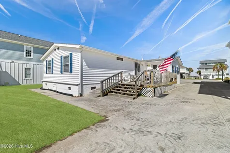 9105 W 9th Street Surf City NC 28445