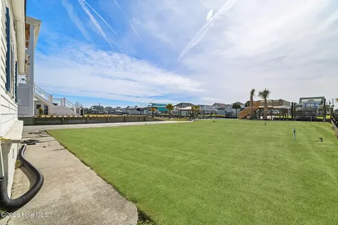 9105 W 9th Street Surf City NC 28445