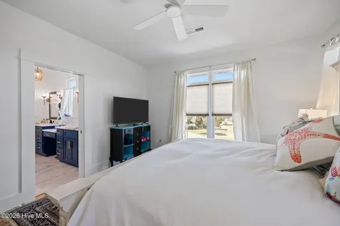 2616 Lennoxville Road Beaufort NC 28516