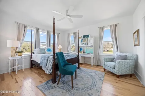 2616 Lennoxville Road Beaufort NC 28516