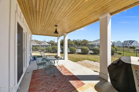 2616 Lennoxville Road Beaufort NC 28516