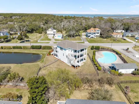 2616 Lennoxville Road Beaufort NC 28516