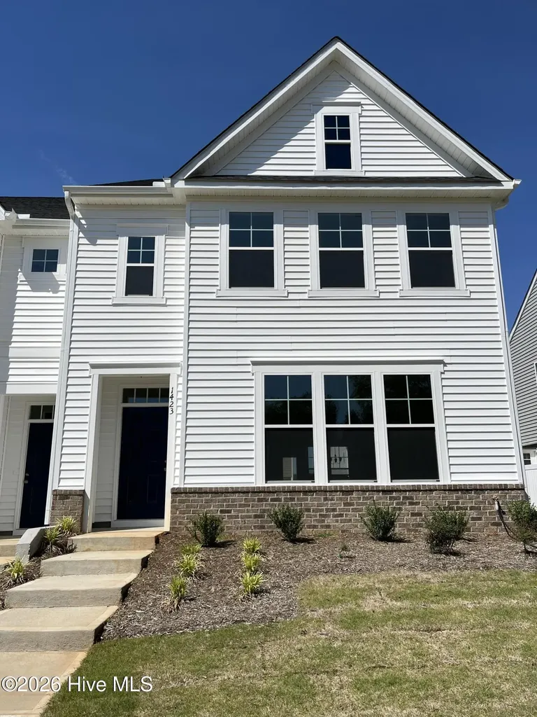1423 Goldsboro Avenue Sanford NC 27330