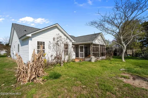4940 Montserrat Drive Southport NC 28461