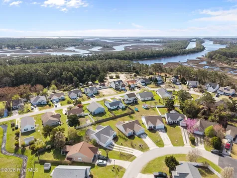 4940 Montserrat Drive Southport NC 28461