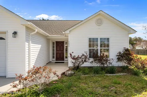 4940 Montserrat Drive Southport NC 28461