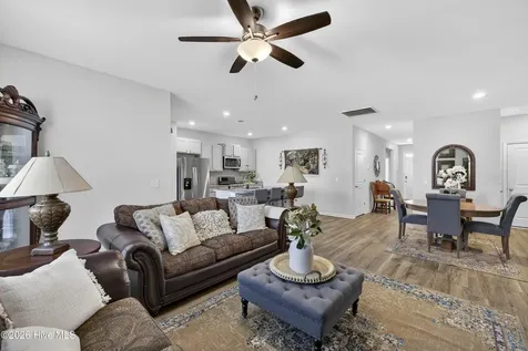 144 Windy Woods Way Wilmington NC 28401