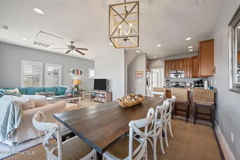 113 Anchor Drive Surf City NC 28445