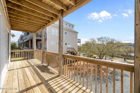 113 Anchor Drive Surf City NC 28445