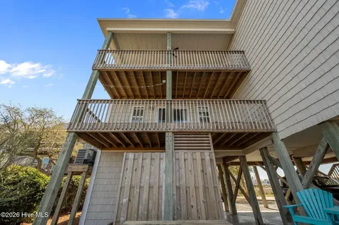 113 Anchor Drive Surf City NC 28445