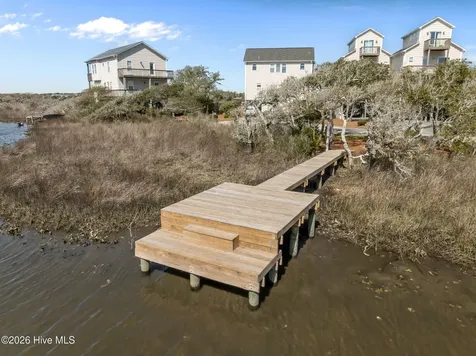 113 Anchor Drive Surf City NC 28445