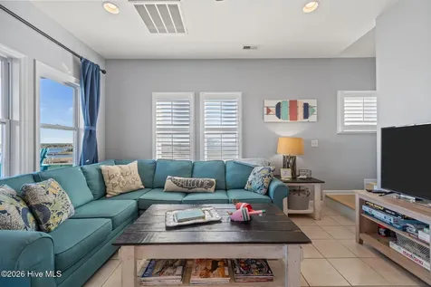 113 Anchor Drive Surf City NC 28445
