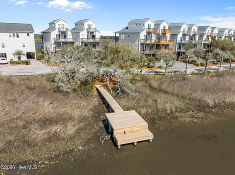113 Anchor Drive Surf City NC 28445