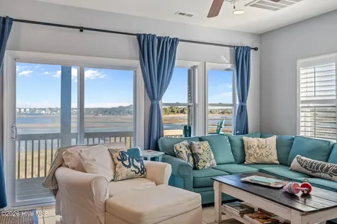 113 Anchor Drive Surf City NC 28445