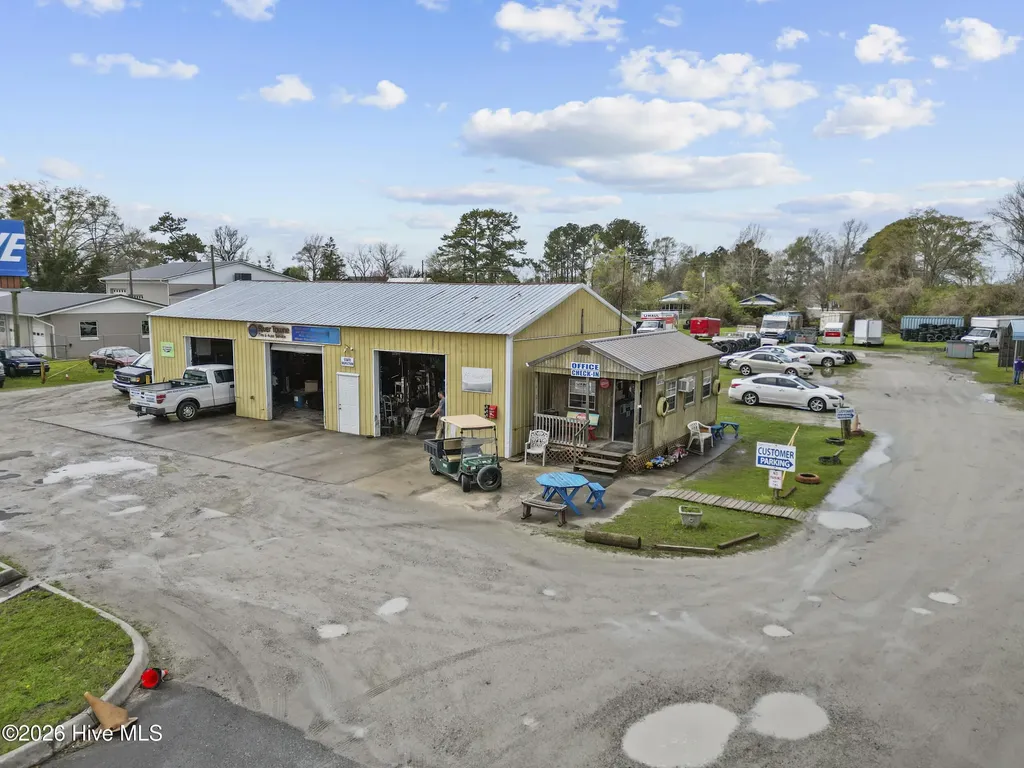 1215 Us 17 Highway N New Bern NC 28560