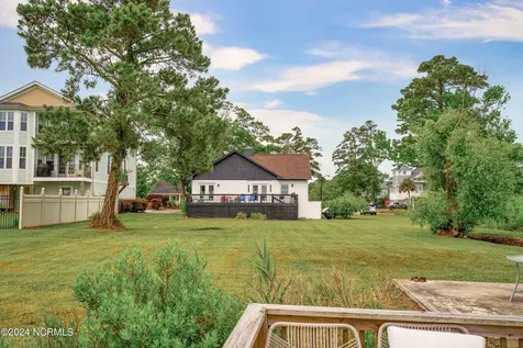5802 E Yacht Drive Oak Island NC 28465