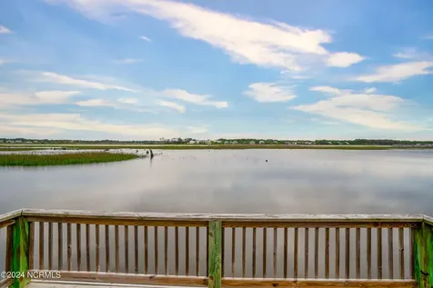 5802 E Yacht Drive Oak Island NC 28465