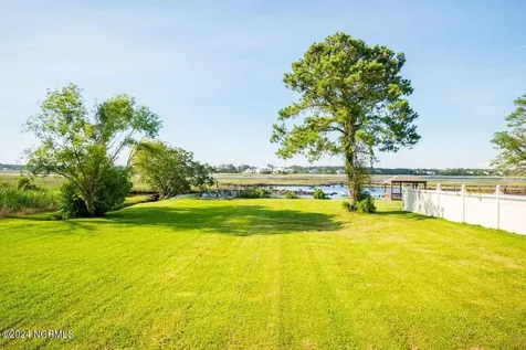 5802 E Yacht Drive Oak Island NC 28465