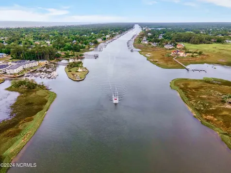 5802 E Yacht Drive Oak Island NC 28465