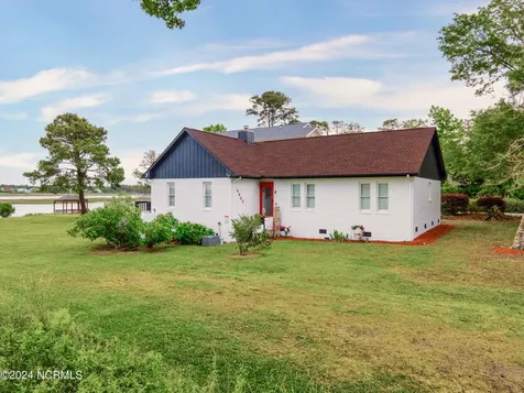 5802 E Yacht Drive Oak Island NC 28465